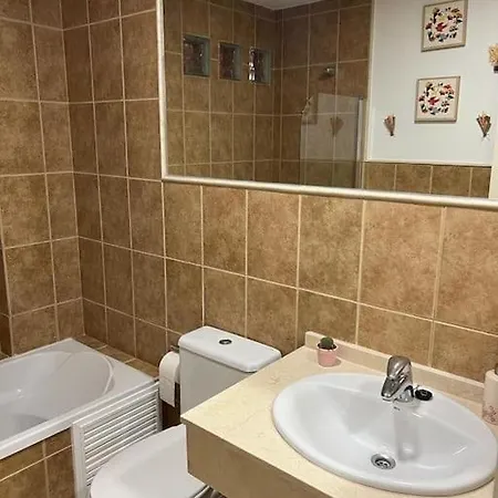 Apartman Lujo Con Jardin *