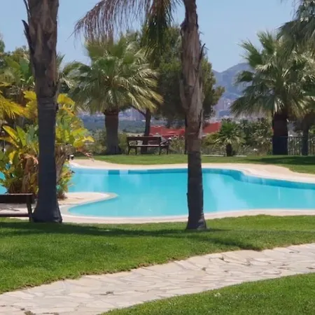 Apartman Lujo Con Jardin Finestrat